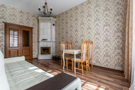 Старинная петербургская  квартира с камином в доме с историей! Центр!