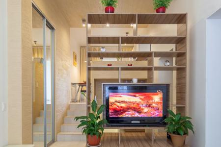 Максимова, 5. 2-к. квартира