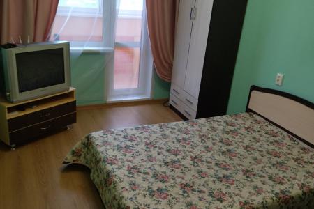 Однокомнатная УрГУПС. УрГЮА. ТЦ Карнавал