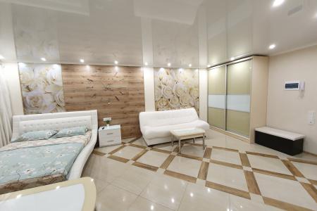 Элитная квартира студия берег Волги