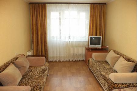 Однокомнатная квартира посуточно в Нижневартовске на ул. Чапаева д.13 корп.1