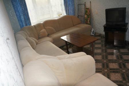 1-к.кв. проспект Строителей,78 Институт противопожарной службы, в трёх остановках от Автовокзала.