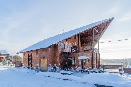 Коттедж на 14 человек