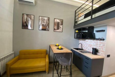 Уютная двухуровневая квартира возле метро Рязанский проспект