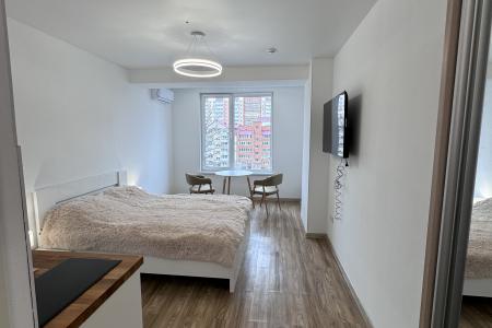 Апартаменты-студия AURA гостиничном комплексе во Владивостоке