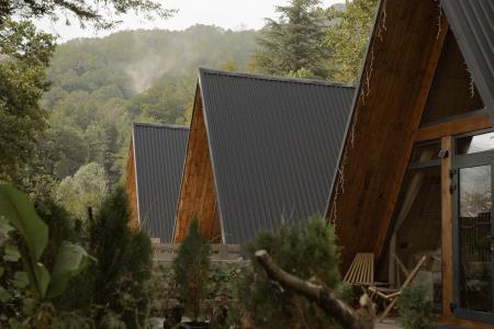 Четырехместный домик с проектором и видом на горы в сердце Красной поляны