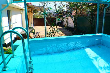 Коттедж с бассейном и баней