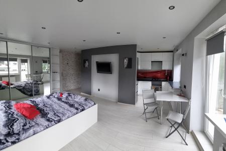 Квартира-студия в самом центре Калининграда