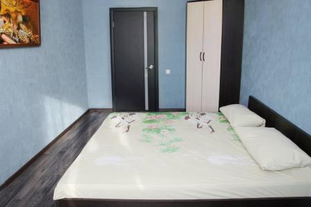 Двухкомнатная квартира на Жукова 31