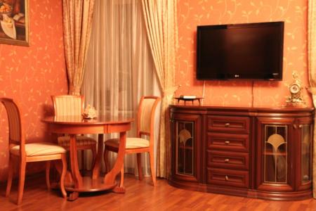 Посуточно  квартира-студия Бизнес-класса в самом центре Владивостока