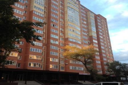 Двухкомнатная квартира в центре города Оренбурга (Домашний Очаг)