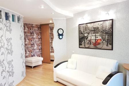 Сдам чистую уютную квартиру в центре! Рядом Драмтеатр, театральный фонтан