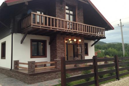 Коттежд находится не с чем, не сравнимым с п. Манском