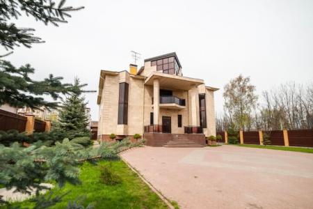 Сдаем комфортабельный коттедж площадью 1300 кв.м для торжеств