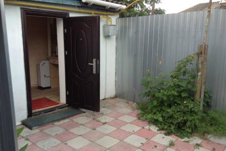 Дом 1-комнт. (р-н Многопрофильной больницы)