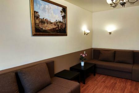 Предлагается уютная 2-к квартира в экологически чистом районе Подмосковья.