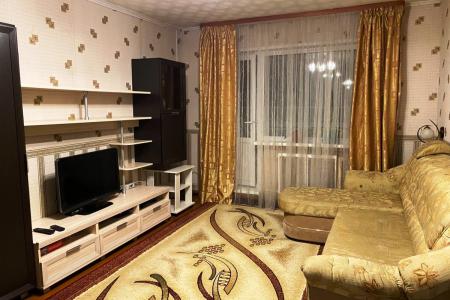 Квартира возле ск Юность