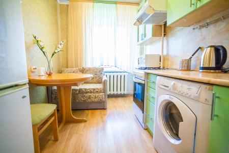 Уютная кв-ра с окнами на пл. конституции, 10 мин. от ст. м. Московская