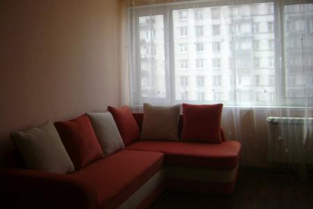 однокомнатная квартира в тихом спальном районе.