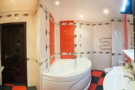 Двухкомнатная квартира возле аквапарка "Ривьера"