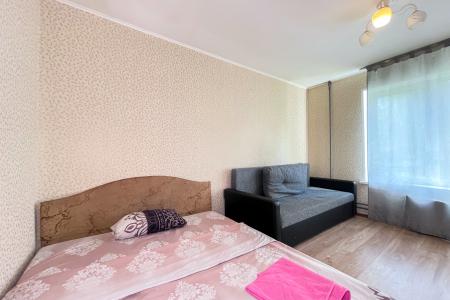 Квартира РЯДОМ С МЕТРО! Сдается на СУТКИ\ЧАСЫ