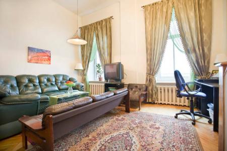 Двухуровневая квартира с видом на Неву