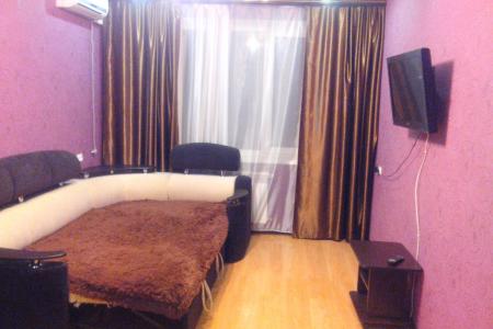 Квартиру посуточно сдаю в Ставрополе, могу встретить в аэропорту