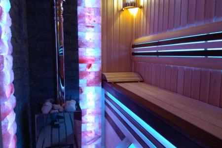 Новый зимний теплый коттедж с сауной на дровах