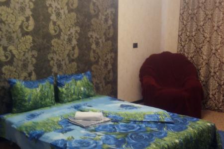 В доме единственная круглосуточная аптека в городе