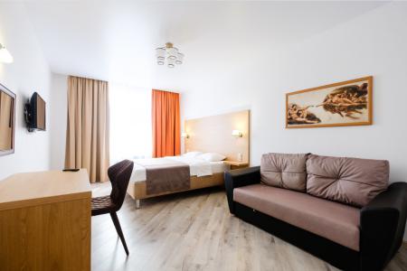 пр.Ленина-100м, Савиных-150м, ТПУ - 200м.