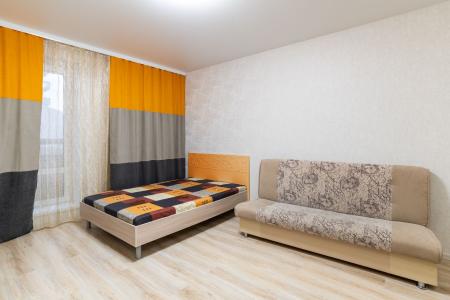 метро "Студенческая"ЦЕНТР АРИЭЛЬ,Обл больница,Сибирь Арена.