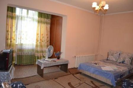 1 к. кв Восток-5,1300 сом сутки все есть, отличные усл, есть кондиционер