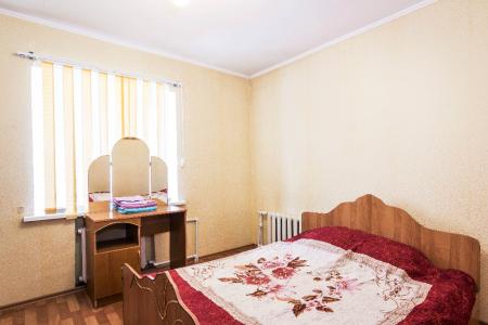 Двух комнатная квартира в центре