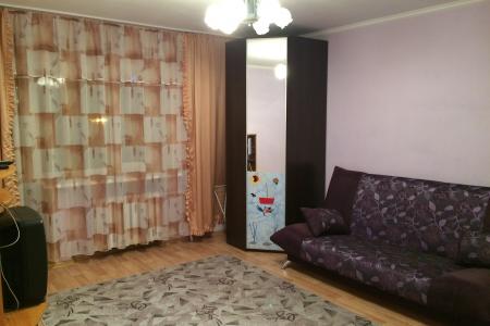 1ком возле ТГУ и цветного бульвара