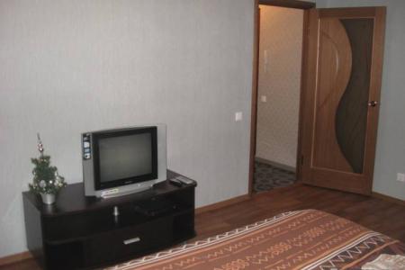 Чистая, уютная квартира. Находится рядом с ИРНУ ООО