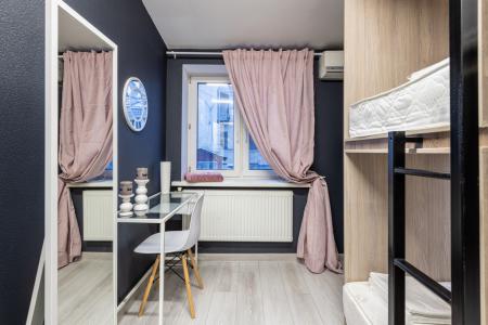 Кровать в общем 6-местном номере для женщин