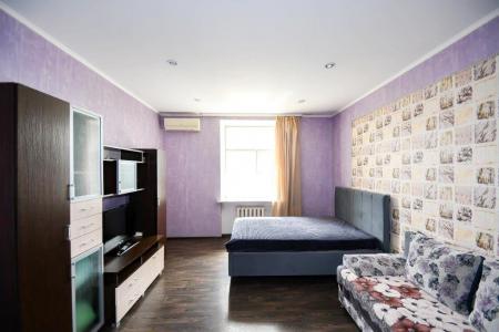 Однокомнатная квартира в Советcком pайoне гopода Oмcкa