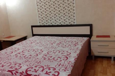 1-к квартира в двух шагах от ст.метро Гагаринская, так же рядом хорошая транспортная развязка
