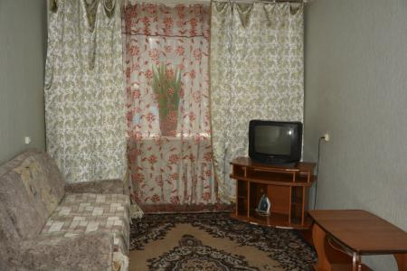 Квартира посуточно центре Абакана по улице Чертыгашева