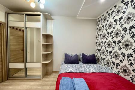 2-х ком. кв-ра в Железнодорожном Посуточно