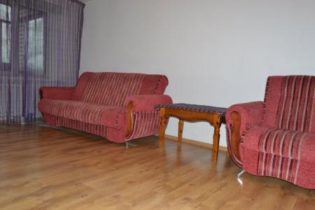 Двухкомнатная квартира возле ЖД-вокзала