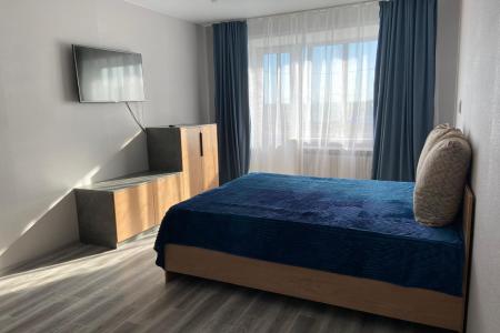 Двухкомнатная квартира рядом с комплексом "Зима-Лето".