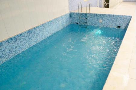 Коттедж с баней ,бассейном и мангальной зоной.