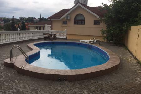 Гостевой дом с бассейном на Рахманинова