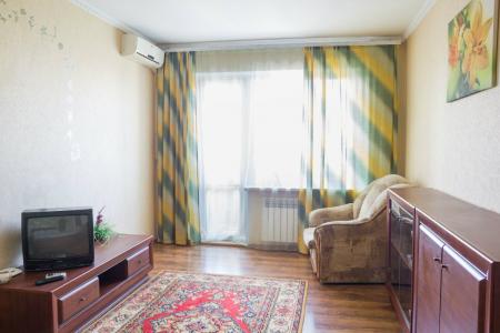 Симферополь, ул Лермонтова, 5, 1-ком. квартира посуточно