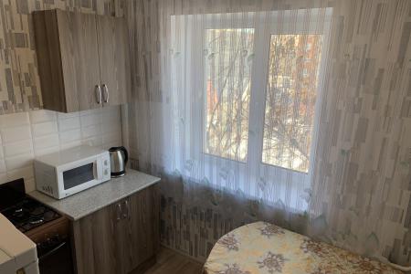 Двухкомнатная квартира возле ЖД-вокзала