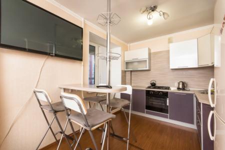 Студия однокомнатная (метро Суконная слобода,Танковое училище,Ярмарка)