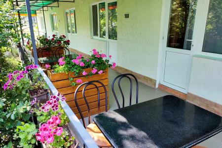 Гостевой дом "Прохлада" возле Кипарисовой аллеи, 8 минут до море