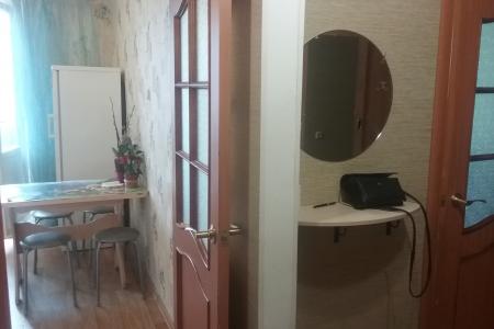 Однокомнатная квартира возле рынка Михайловский