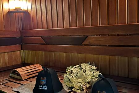 Гостевой дом с русской баней и банным чаном у озера